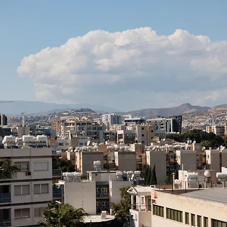 Апарт-отель The Palm - Adults Only Лимасол