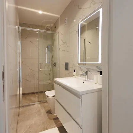 The Palm - Adults Only