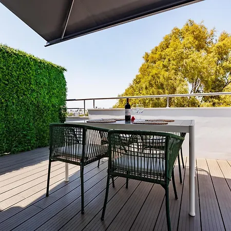 The Palm - Adults Only Апарт-отель Лимасол