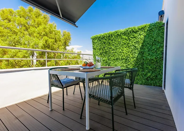 The Palm - Adults Only Aparthotel Lemesos