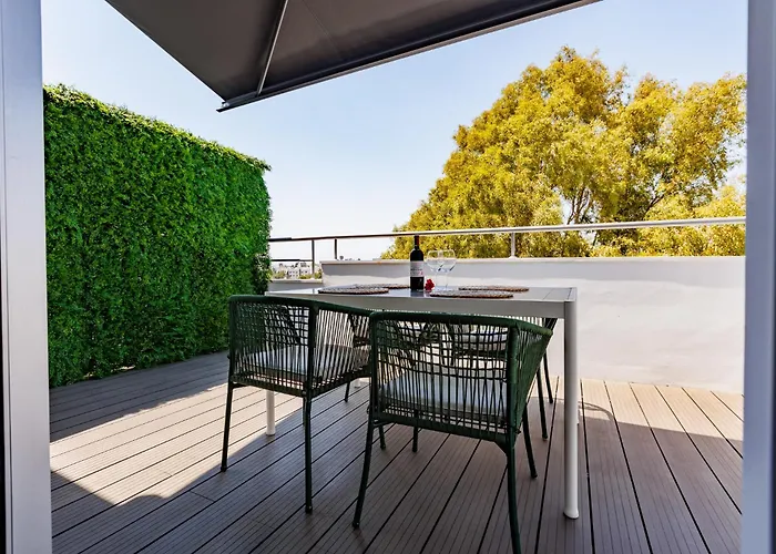 The Palm - Adults Only Aparthotel Lemesos