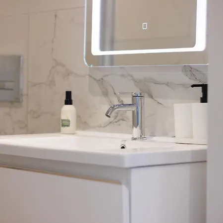شقة فندقية The Palm - Adults Only ليماسول